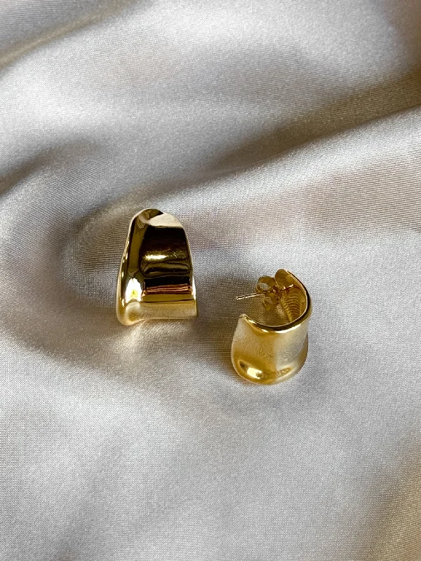 Don't Miss These Dazzling Jewelry Discounts C Hoop Earrings