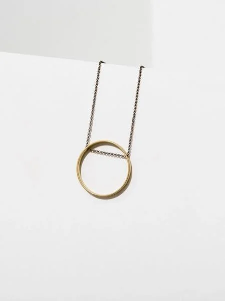 Elevate Your Outfit With Discounted Statement Jewelry Circle Horizon Necklace - Small