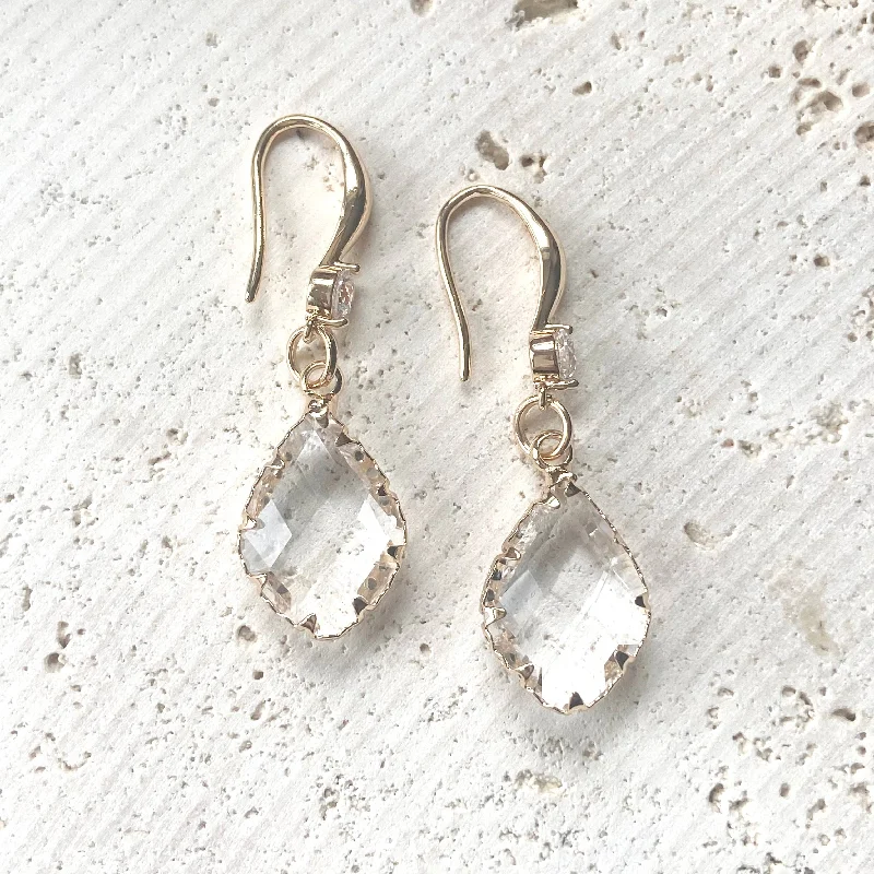 Modern Jewelry At Exclusive Discounts – Shop Today Gold crystal earrings boutique salon gift shop jewelry: Diamond Modern Jewelry At Exclusive Discounts – Shop Today Gold crystal earrings boutique salon gift shop jewelry: Diamond