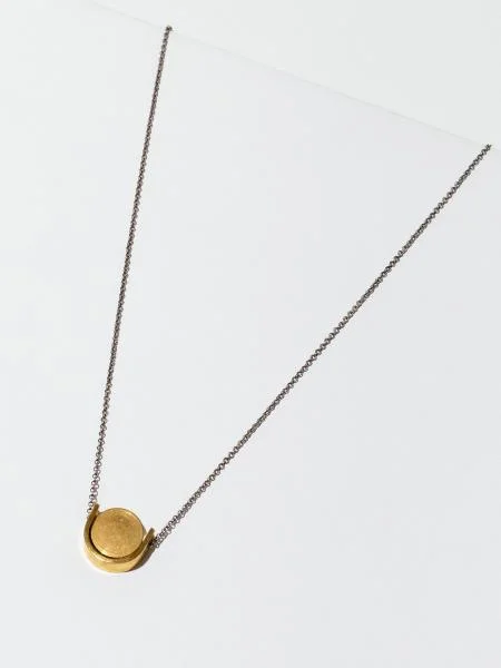 Big Savings On Your Favorite Jewelry Pieces Lier Necklace
