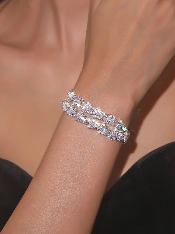 Premium Jewelry Now Available At Special Discounts Luxurious Trapezoidal Zirconia Bracelet Premium Jewelry Now Available At Special Discounts Luxurious Trapezoidal Zirconia Bracelet