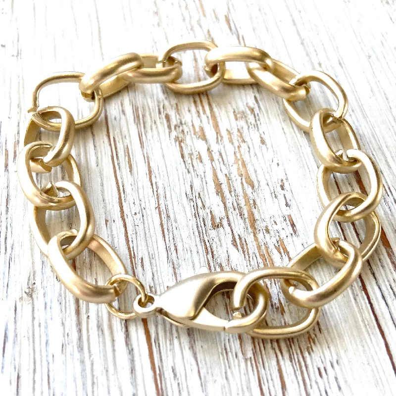 Don't Miss Out – Shop Elegant Jewelry For Less Matte gold chunky bracelet boutique salon trendy fashion spa Don't Miss Out – Shop Elegant Jewelry For Less Matte gold chunky bracelet boutique salon trendy fashion spa