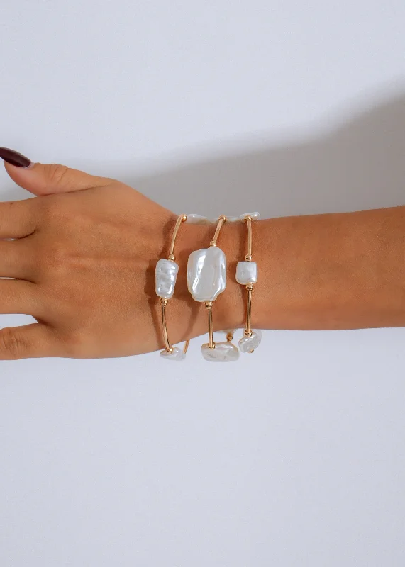 Grab Exquisite Jewelry At The Lowest Prices Pearl Cascade Bracelet Gold