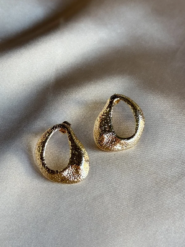 The Perfect Jewelry Piece At The Perfect Discount Textured Oval Earrings