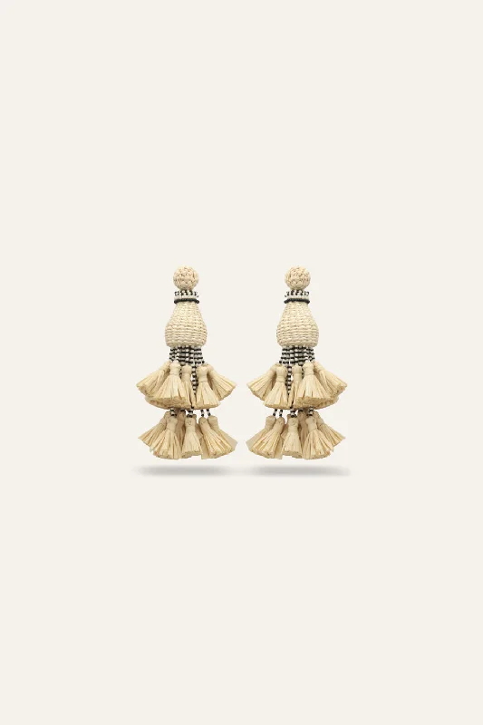 Viento Magico Earrings in Ecru