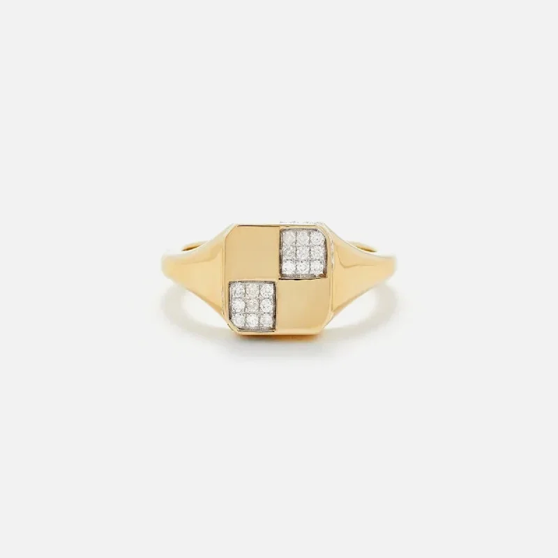 Limited-Time Offer On Premium Jewelry Collections Yvonne Leon Baby Chevaliere Damier - Yellow Gold Limited-Time Offer On Premium Jewelry Collections Yvonne Leon Baby Chevaliere Damier - Yellow Gold