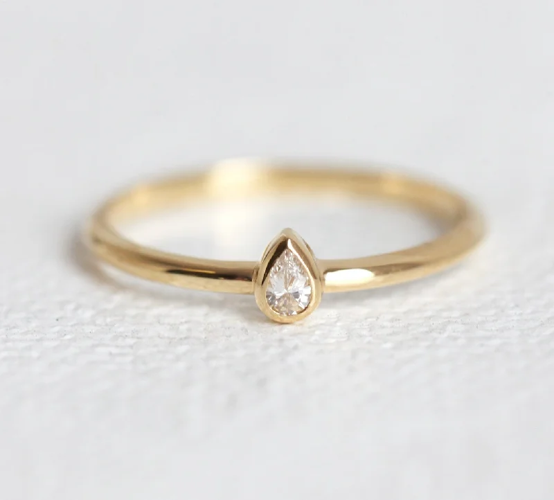 Personalized Jewelry Sale – Meaningful Gifts At Great Prices Delicate & Classy: Petite 0.1Ct Pear Solitaire Diamond Ring Personalized Jewelry Sale – Meaningful Gifts At Great Prices Delicate & Classy: Petite 0.1Ct Pear Solitaire Diamond Ring