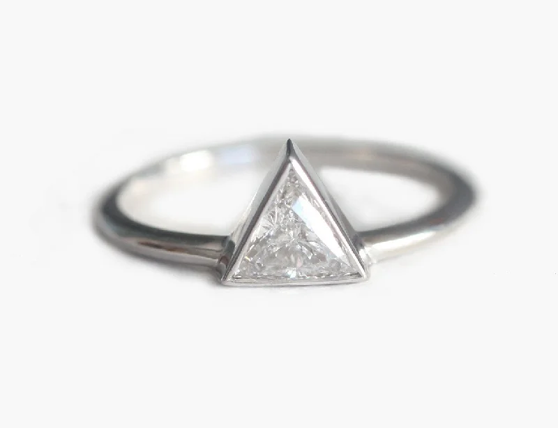 Timeless Elegance Now At Special Discounts Triangle Cut 0.4 Carat Diamond Solitaire Engagement Ring Timeless Elegance Now At Special Discounts Triangle Cut 0.4 Carat Diamond Solitaire Engagement Ring