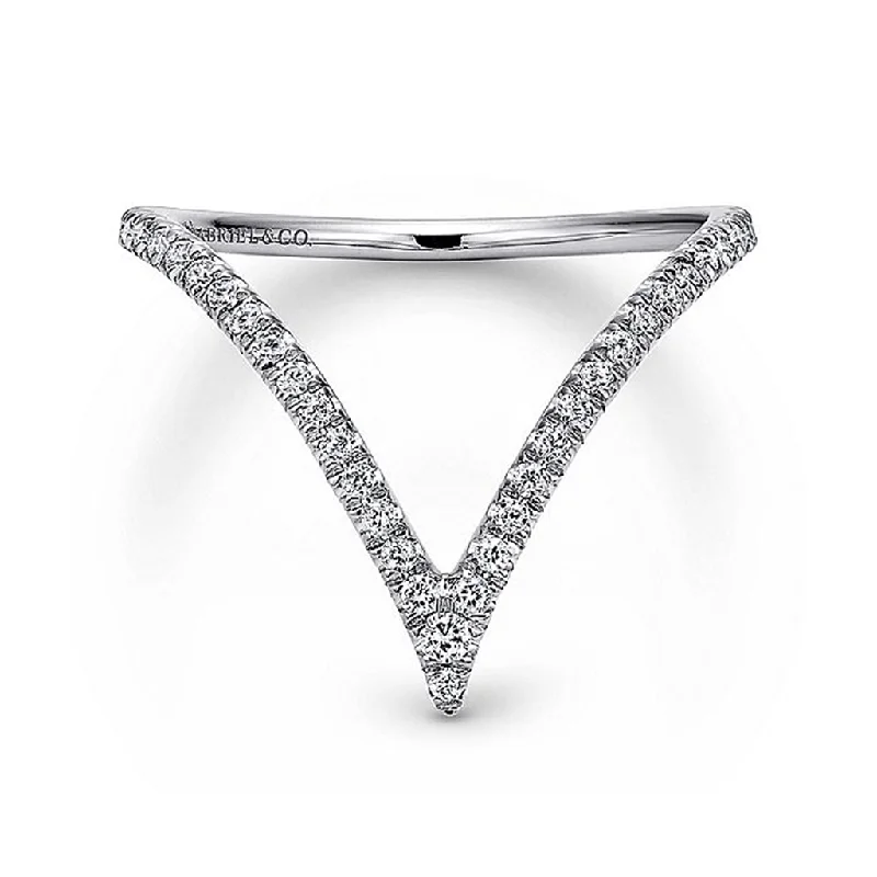 Elegant Designs, Unbeatable Discounts – Shop Jewelry Now 14K White Gold Diamond Chevron Ring Elegant Designs, Unbeatable Discounts – Shop Jewelry Now 14K White Gold Diamond Chevron Ring