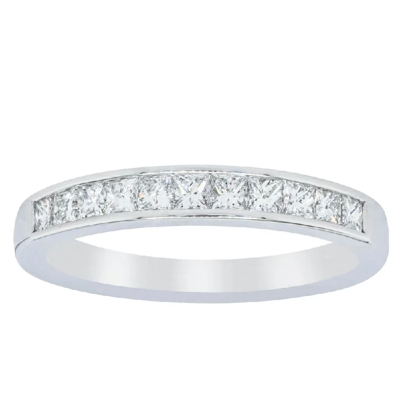 Big Discounts On Elegant Jewelry Collections 18ct White Gold .50ct Princess Cut Diamond Band Big Discounts On Elegant Jewelry Collections 18ct White Gold .50ct Princess Cut Diamond Band