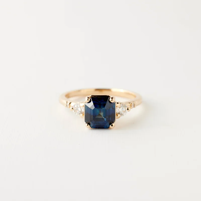 Discover Unique Jewelry With Special Limited-Time Offers Clio Ring - 2.02 Carat Blue Asscher Cut Sapphire