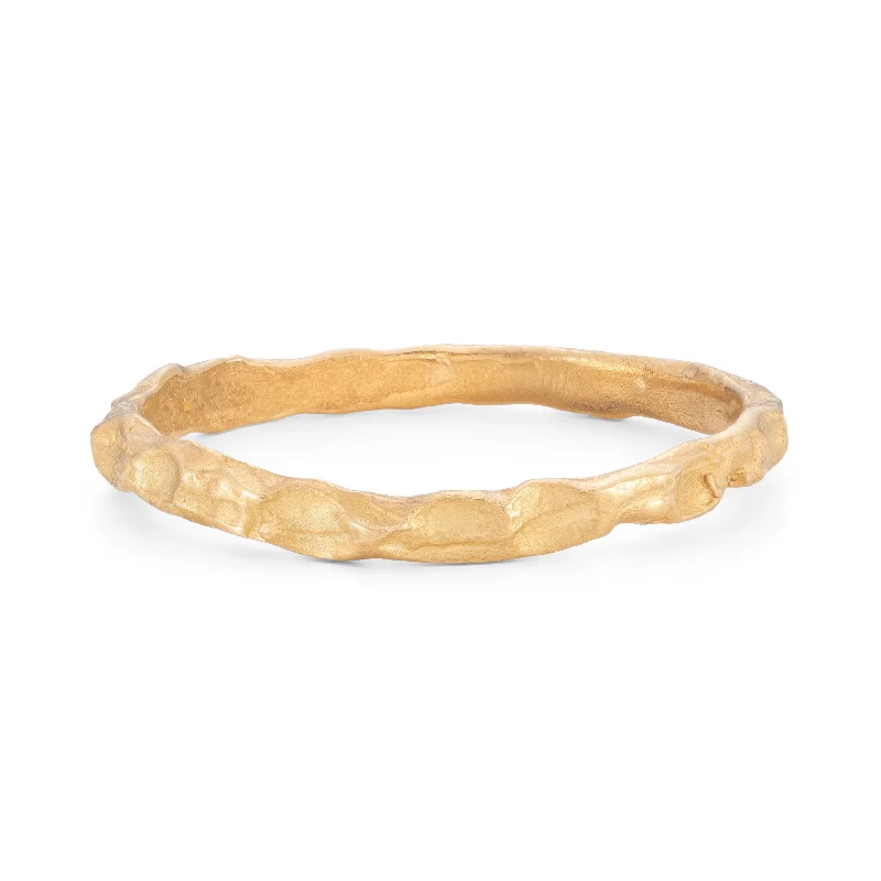 Unique Jewelry For Less – Shop The Sale Now Cockle Skinny Ring 22ct Gold