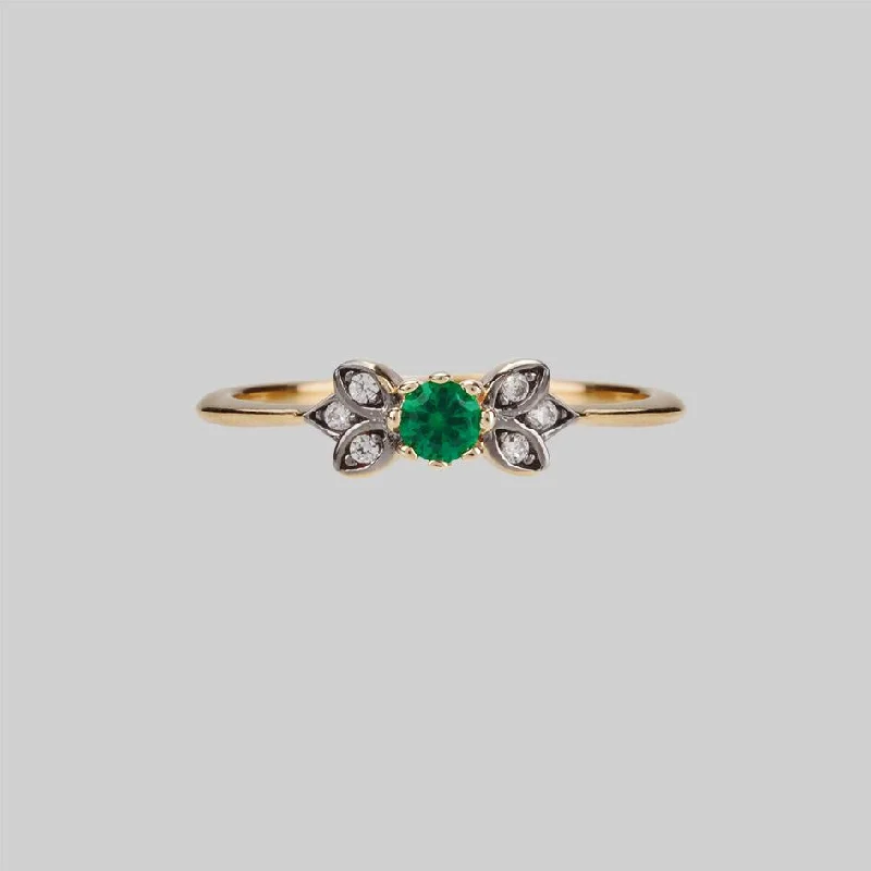 Shine In Style – Shop Jewelry Discounts Today ENCHANTE. Green Quartz Gold Leaf Detailed Ring Shine In Style – Shop Jewelry Discounts Today ENCHANTE. Green Quartz Gold Leaf Detailed Ring