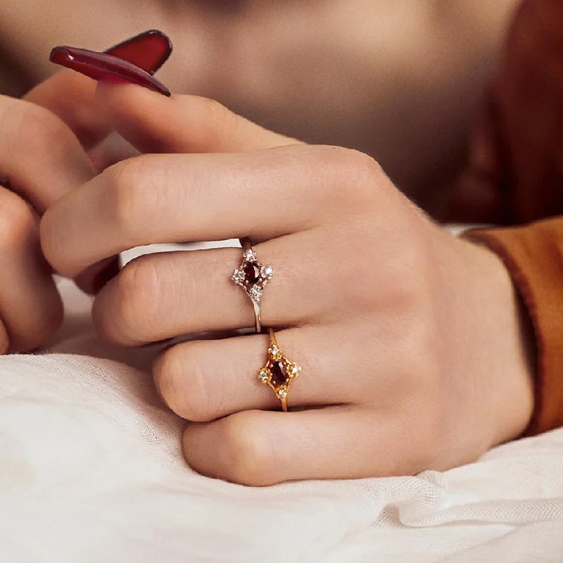 Make Your Outfit Shine With Discounted Jewelry MARTHA. Ornate Garnet Floral Ring - Silver Make Your Outfit Shine With Discounted Jewelry MARTHA. Ornate Garnet Floral Ring - Silver