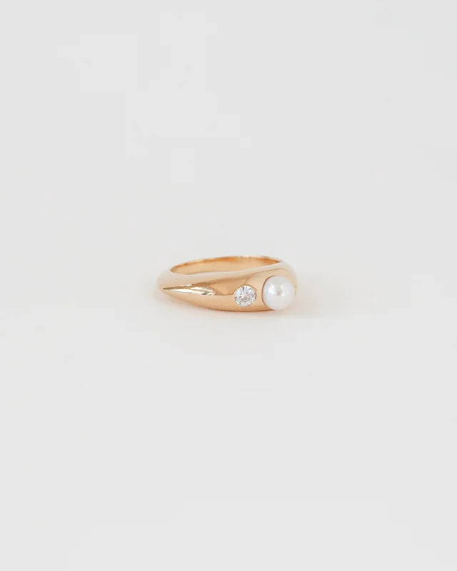 Shop Signature Jewelry Styles At Exclusive Prices METEOR RING | PEARL