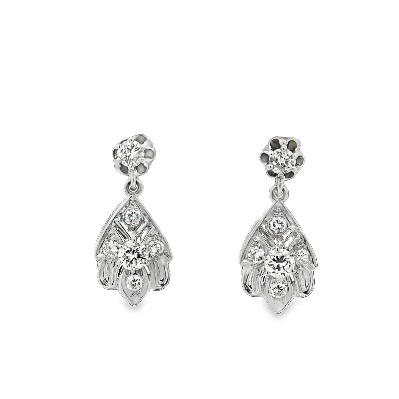 Stunning Statement Jewelry, Unbeatable Discounts Vintage Diamond Drop Earrings in White Gold Stunning Statement Jewelry, Unbeatable Discounts Vintage Diamond Drop Earrings in White Gold
