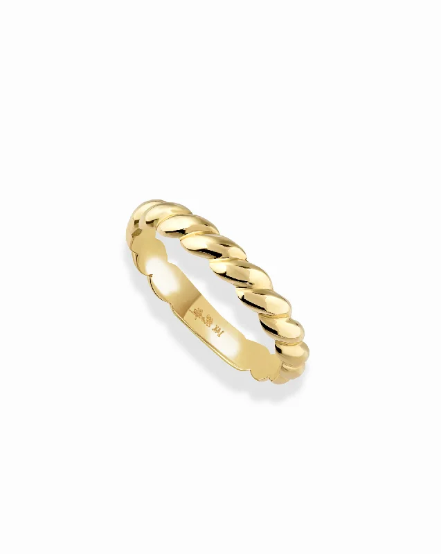 Trending Jewelry Now At Unbeatable Prices 14k Birdie Stacking Ring