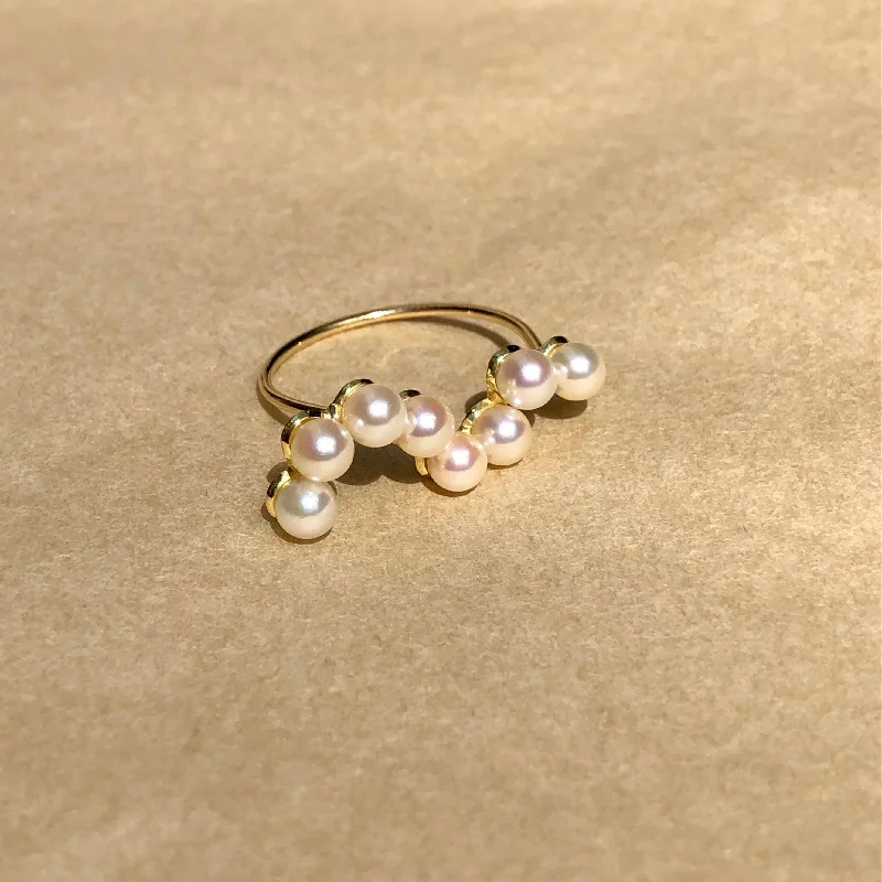 Dazzle With Discounts – Shop Jewelry On Sale Fine Curves 18K Gold Ring w. Pearls