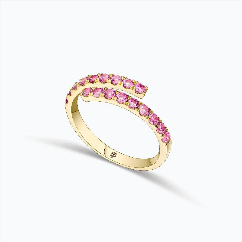 Initha 18K Gold Ring w. Pink Sapphire