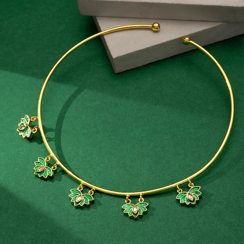 High-End Sparkle, Low-End Prices – Jewelry Sale Live Feeling Jhakaas Green Necklace High-End Sparkle, Low-End Prices – Jewelry Sale Live Feeling Jhakaas Green Necklace