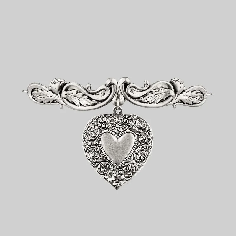 Exclusive Jewelry Sale Event – Shop Now LOVE STRUCK. Ornate Heart Choker - Silver
