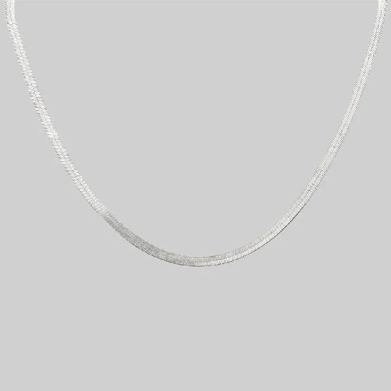Elegant Jewelry, Exclusive Prices – Shop Now The Herringbone Chain - Silver