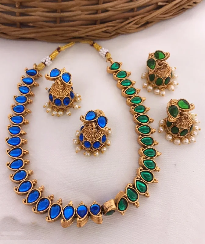 Limited-Time Offer On Elegant Jewelry Pieces Latest Trending Design Blue / Green Reversible necklace 8625N