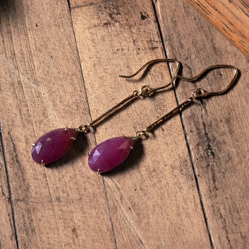 Trendy And Classic Jewelry Now At Reduced Prices 14k Rose Cut Ruby Earrings