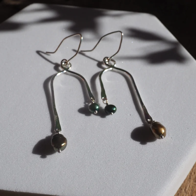 Don't Miss These Dazzling Jewelry Discounts Green Pearl Mobile Earrings