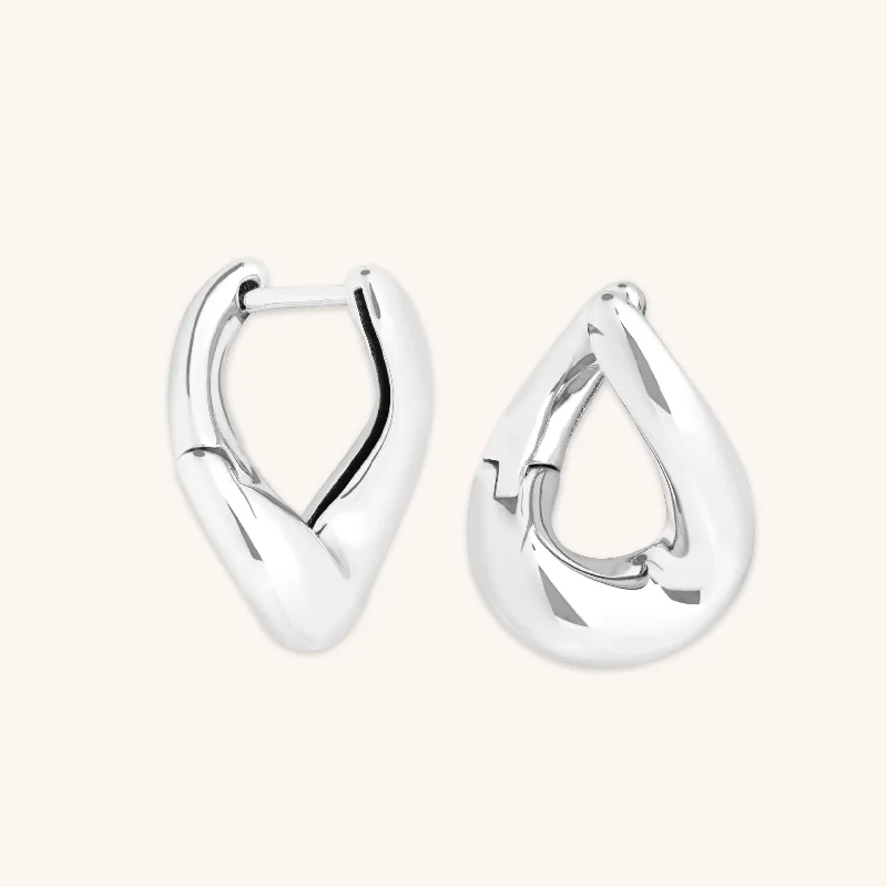 Seasonal Jewelry Deals – Elevate Your Style Molten Hoops in Silver