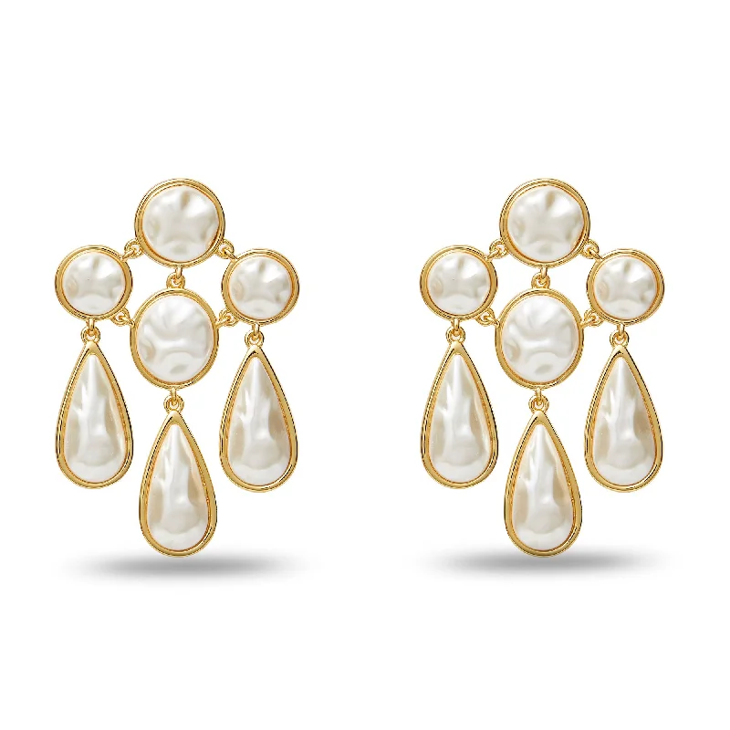 Beautiful Jewelry, Breathtaking Discounts – Hurry In PEARL REFLECTION CHANDELIER EARRINGS