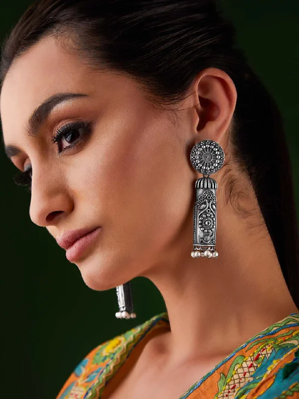 Shop Jewelry That Shines Without The High Price Rubans Silver Oxidised Drop Earrings With An Elegant Carved Design Shop Jewelry That Shines Without The High Price Rubans Silver Oxidised Drop Earrings With An Elegant Carved Design