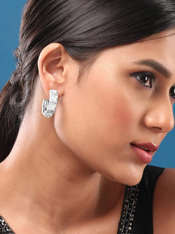 The Perfect Jewelry Piece At The Perfect Price Rubans Silver-Plated Circular Hoop Earrings The Perfect Jewelry Piece At The Perfect Price Rubans Silver-Plated Circular Hoop Earrings