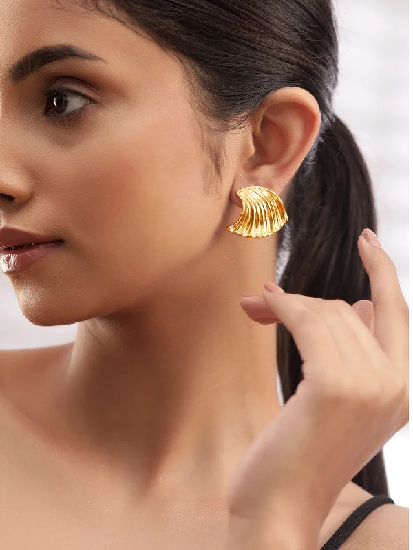 Sparkle For Less – Shop Our Limited-Time Jewelry Deals Rubans Voguish 18K Gold Plated Shell Motif Stud Earring Sparkle For Less – Shop Our Limited-Time Jewelry Deals Rubans Voguish 18K Gold Plated Shell Motif Stud Earring