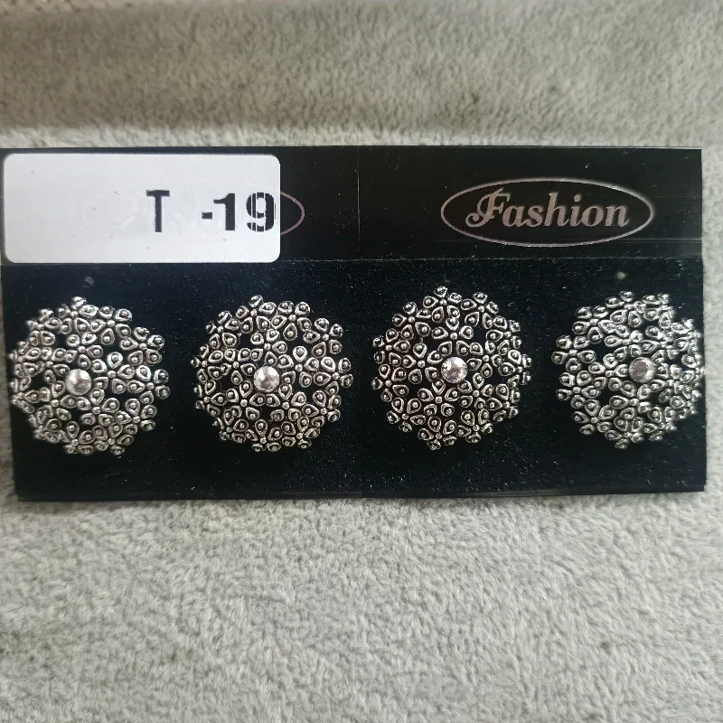 Timeless Jewelry, Timeless Savings – Don't Wait Tahura Oxidised Plated Stud Earrings Timeless Jewelry, Timeless Savings – Don't Wait Tahura Oxidised Plated Stud Earrings