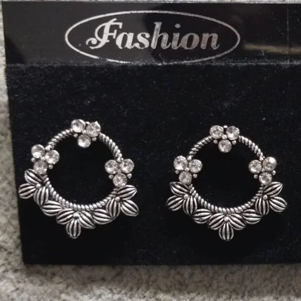 Unmissable Jewelry Discounts – Elevate Your Look For Less Tahura Oxidised Plated Stud Earrings Unmissable Jewelry Discounts – Elevate Your Look For Less Tahura Oxidised Plated Stud Earrings