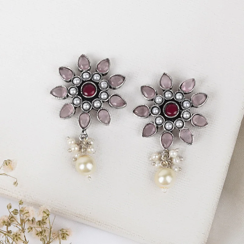 Last Chance To Shop High-End Jewelry At Markdown Prices Teejh Eesha Light Pink and Magenta Silver Oxidised Earring Last Chance To Shop High-End Jewelry At Markdown Prices Teejh Eesha Light Pink and Magenta Silver Oxidised Earring