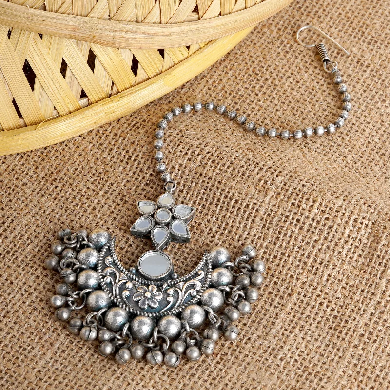 Your Perfect Accessory Now At The Best Price Teejh Iditri White Silver Oxidised Maang Tika Your Perfect Accessory Now At The Best Price Teejh Iditri White Silver Oxidised Maang Tika