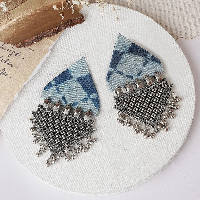 Exclusive Online Discounts On Stylish Jewelry Teejh Nandini Blue Fabric and Silver Earring Exclusive Online Discounts On Stylish Jewelry Teejh Nandini Blue Fabric and Silver Earring
