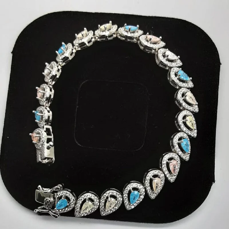 Clearance Sale On High-End Jewelry Collections Runa Works 925 Sterling Silver Bracelet Clearance Sale On High-End Jewelry Collections Runa Works 925 Sterling Silver Bracelet