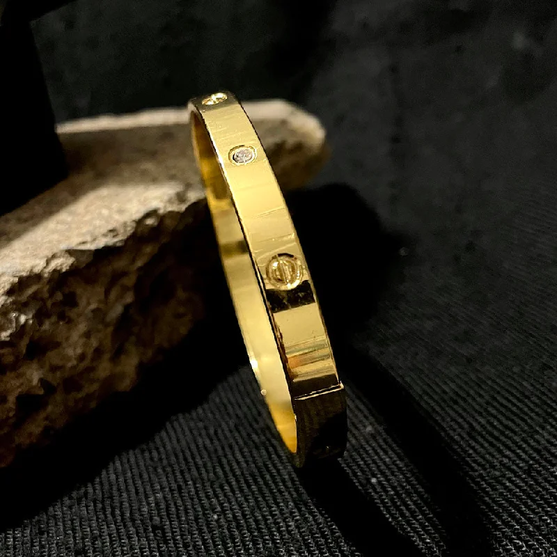 Romantic Heart-Shaped Jewelry For Special Gifts Subhag Alankar Chuny Gold Stainless Steel Plated Cartier Inspired Bracelet For Men's Romantic Heart-Shaped Jewelry For Special Gifts Subhag Alankar Chuny Gold Stainless Steel Plated Cartier Inspired Bracelet For Men's