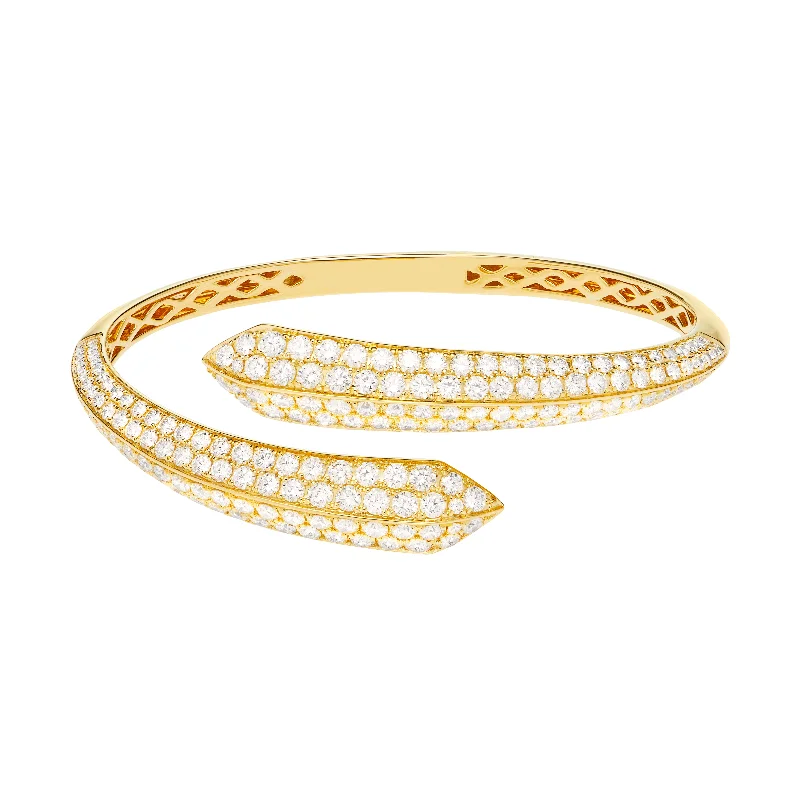 Luxury Jewelry Without The Luxury Price Tag Viv Large Overlap Cuff