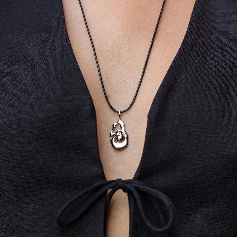 Seasonal Jewelry Deals – Elevate Your Style 'Momentum' Molten Cord Necklace