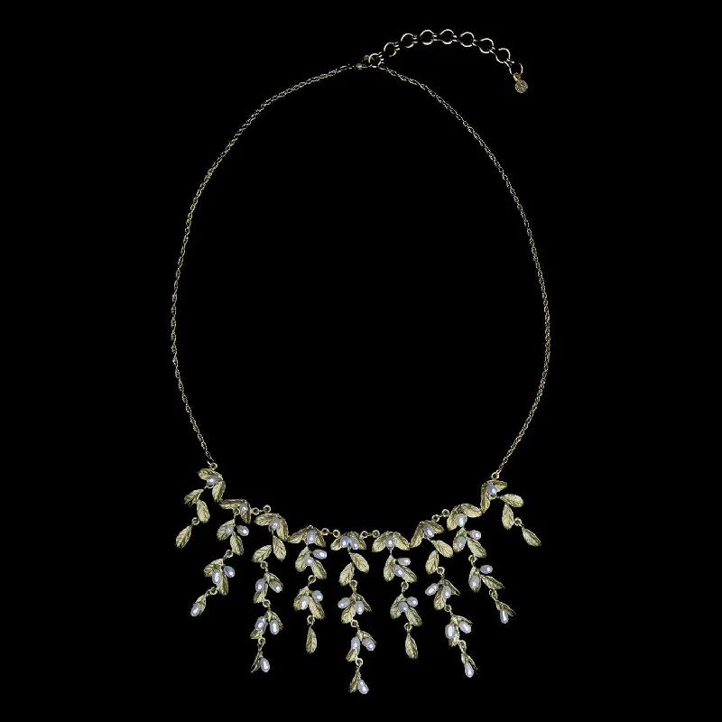 Must-Have Jewelry At Irresistible Discounts Petite Leaf Necklace - Mini Statement